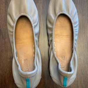Tieks Taupe Size 7